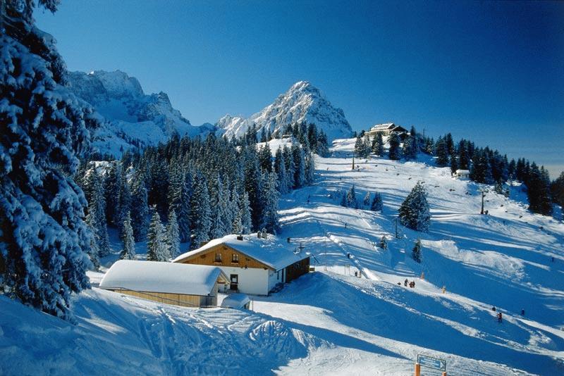 Garmisch World Snowboard Guide