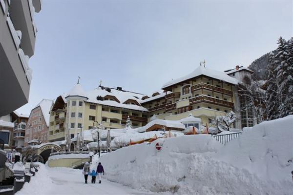 ISCHGL, AUSTRIA IS CUT OFF BY MASSIVE SNOWFALLS