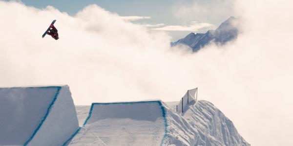 Arielle Gold and Ayumu Hirano win Halfpipe Titles
