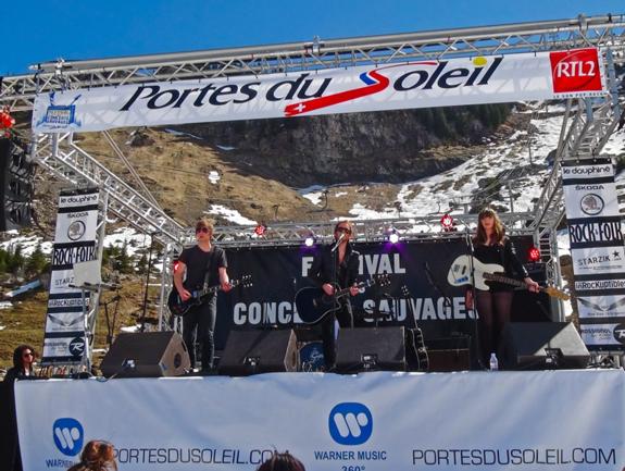 LYS play at the 2011 Festival des Concerts Sauvages