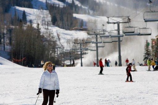 SNOWMASS SET FOR EARLY OPENING SAT 19/11/2011