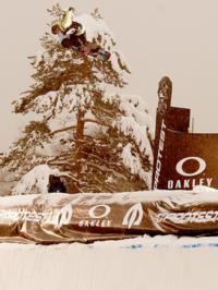 Arthur Longo takes the 6* Oakley Arctic Challenge