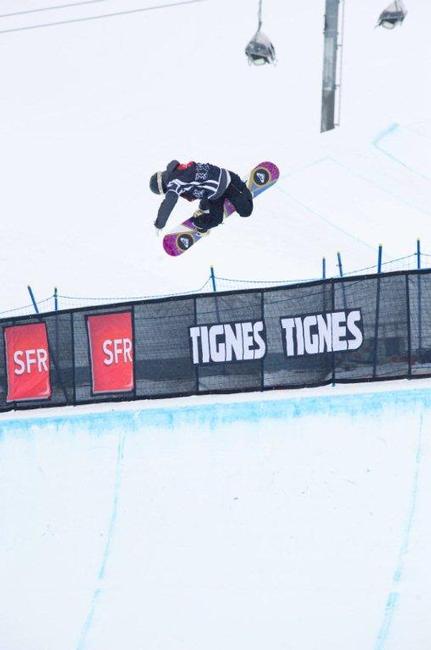 Torah Bright, Bside Air during pipe qualifications at Winter X 2010 Games Europe