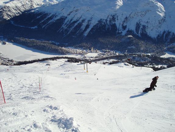Red run from Chamanna to Salastrains on Corviglia