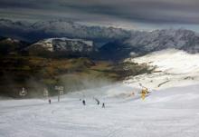 Coronet Peak first ski area to open in Australasia
