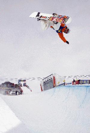 BEO 08 Markus Malin into the halfpipe finals