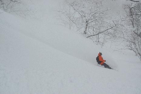 Andy Kelly laying over in the pow