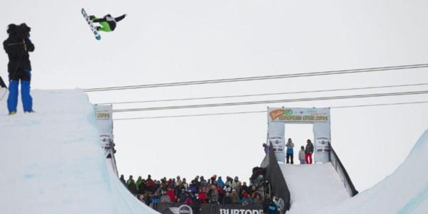 Mens halfpipe and womens slopestyle semis at BEO