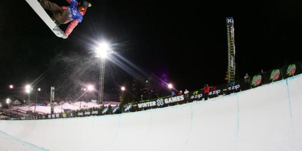 Torah Bright gets gold at Winter X-games 11