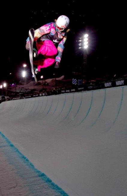 Elena Hight wins Bronze at Womens Snowboard SuperPipe at Winter X Games 15
