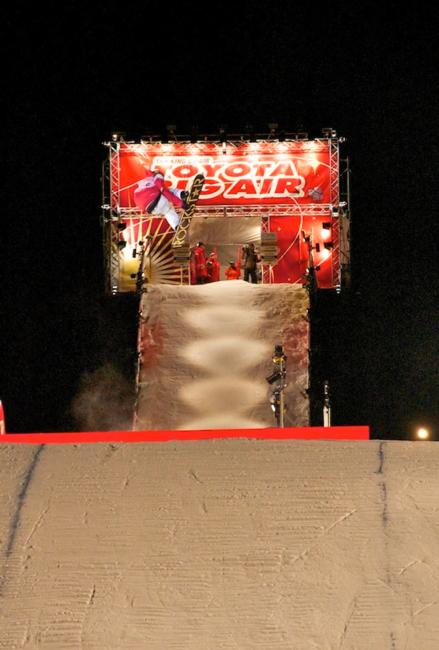 Chas back 12 in the finals, Toyota Big Air 2011 in Sapporo