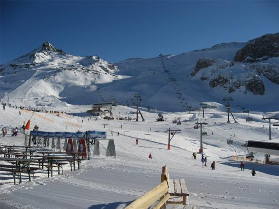 From Alpenhaus towards Hollkarbahn Lift