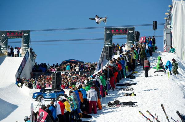 KELLY CLARK & IPOD WIN BURTON OPEN HALFPIPE 2012