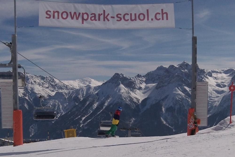 Scuol Snowboard Park 2012