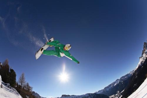 Fassa Snowboarder