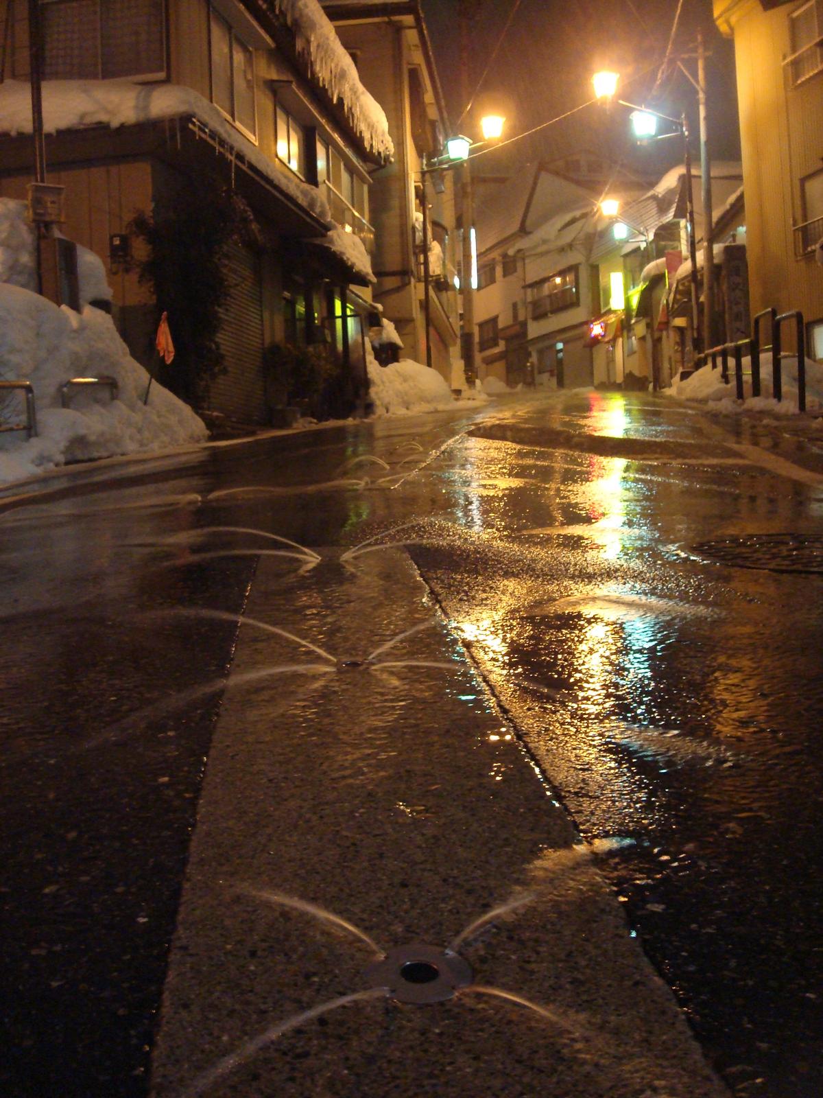 Gala Yuzawa street sprinklers