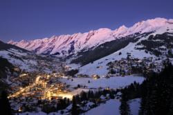 La Clusaz Night