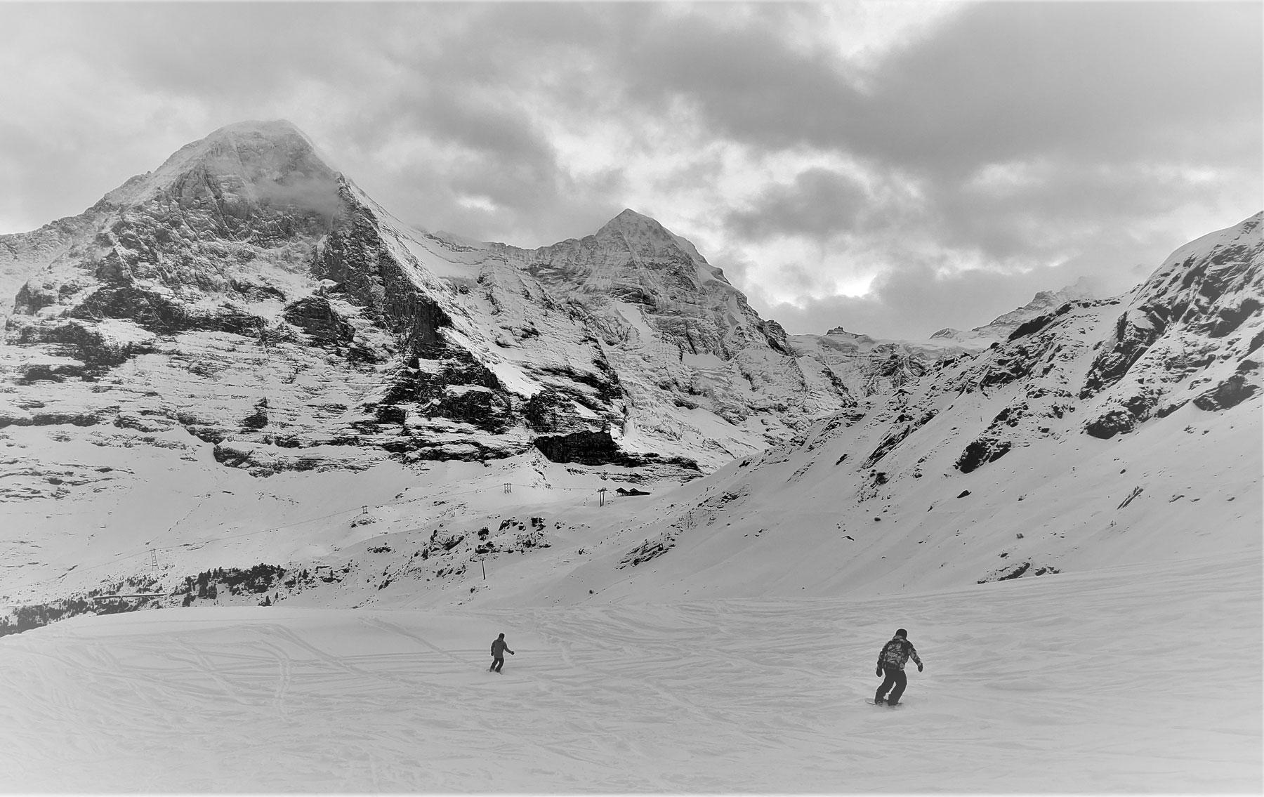 snowboarding-under-the-eiger.jpg 1
