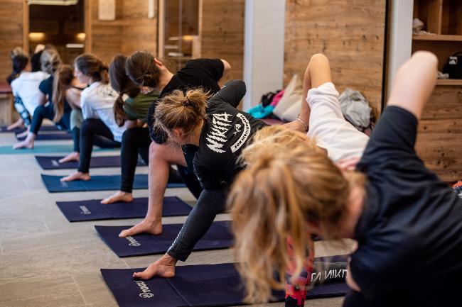 GAA_by_Miriam_Lottes_Yoga.jpg