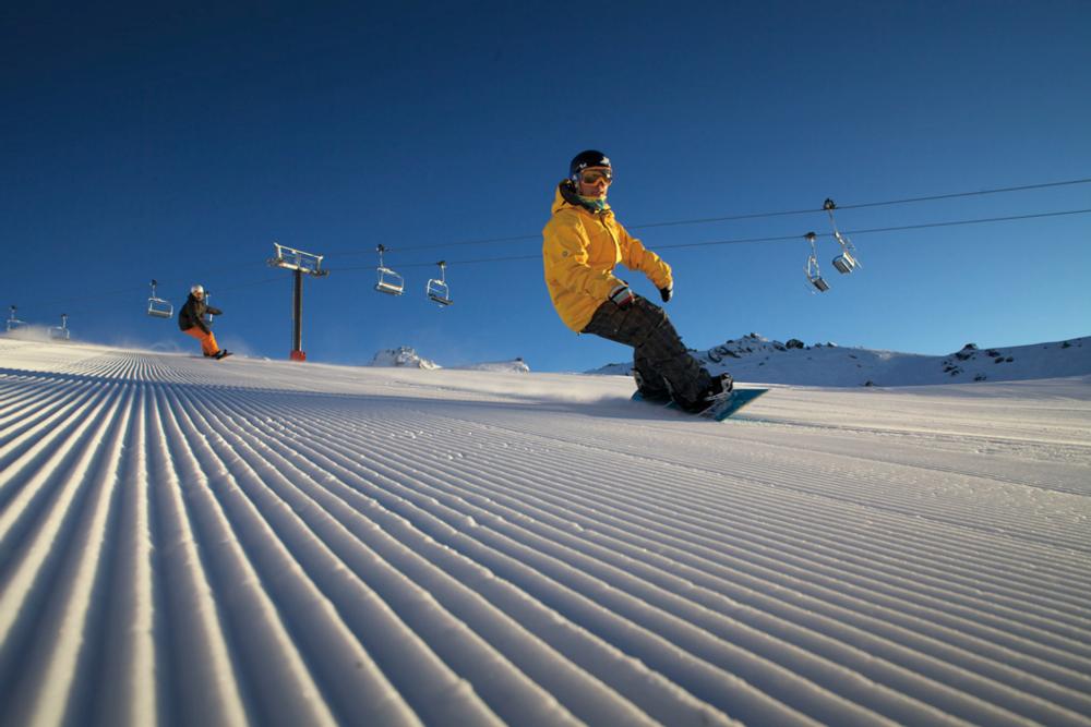 Cardrona Snowboarder