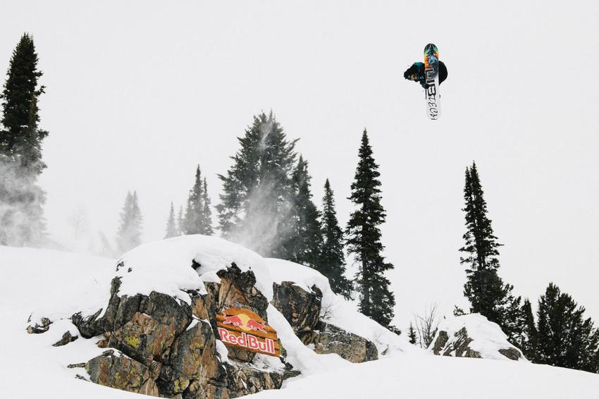 Austen Sweetin off the final boulder at the 2021 YETI Natural Selection at Jackson Hole