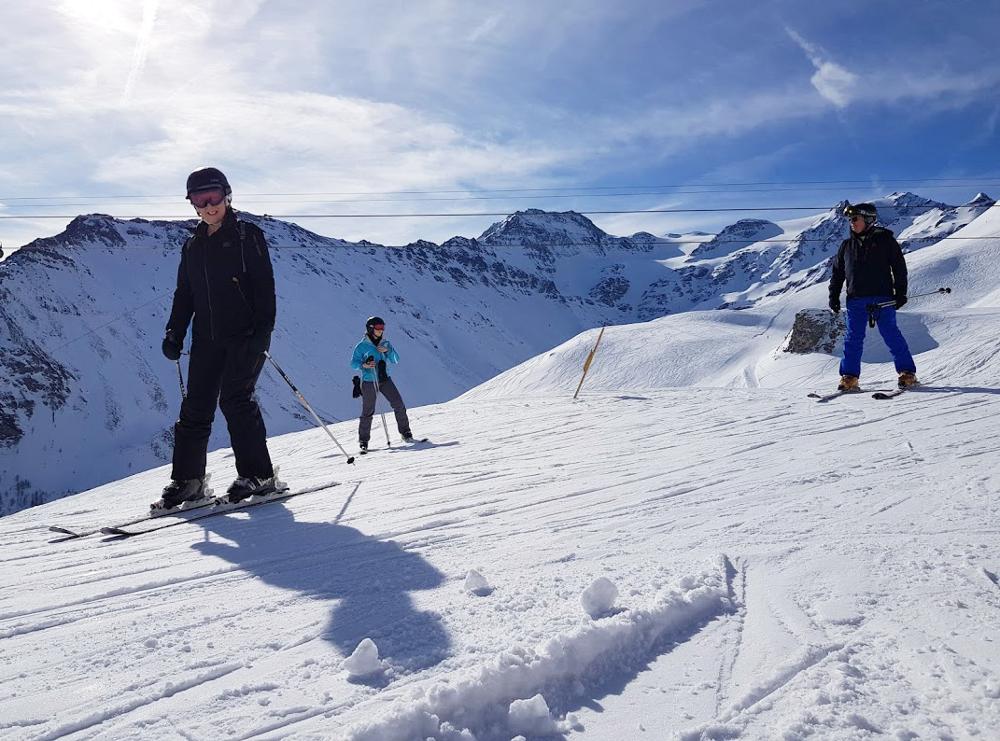 Skiing in Evolene