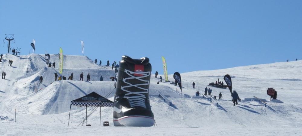 Vans Hi-Standard Big Air Snowboarding Series