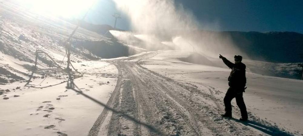 Snow Maker Harry Blunden