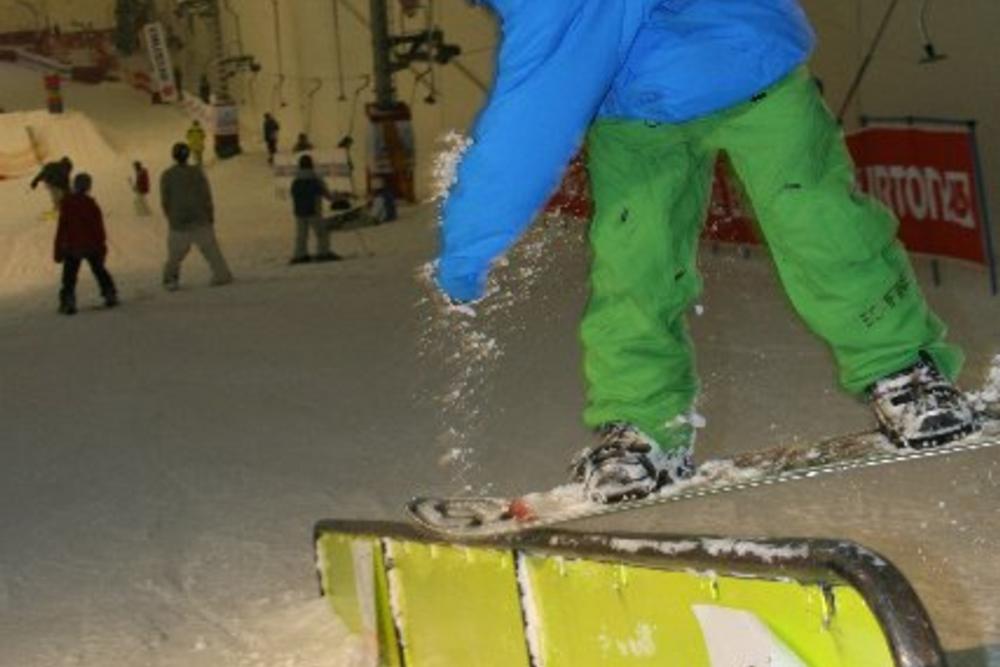 Snozone Castleford Resort Guide World Snowboard Guide