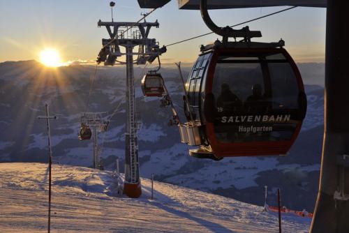 thumb-skiwelt-hopfgarten-gondelbahn-hohe-salve.jpg 1