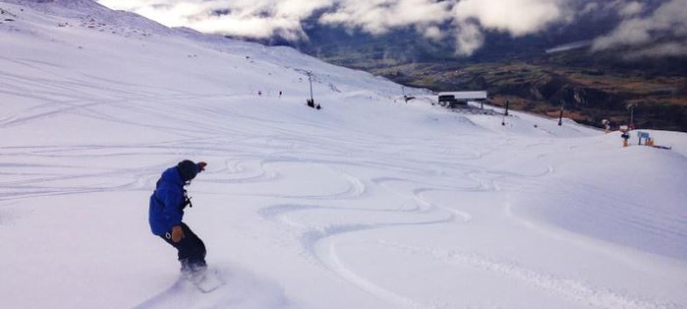 Lone Snowboarder Coronet Peak