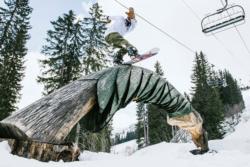 Burton_Stash_Avoriaz - rider Max Zebe