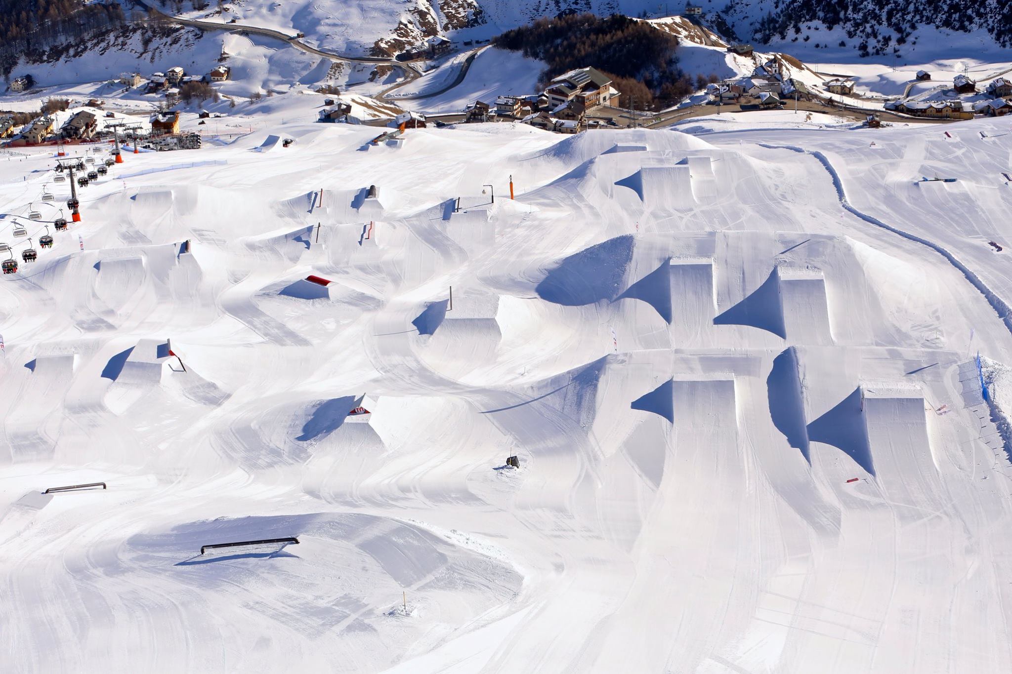 LIVIGNO MOTTOLINO SNOWPARK IS 100% OPEN - World Snowboard Guide