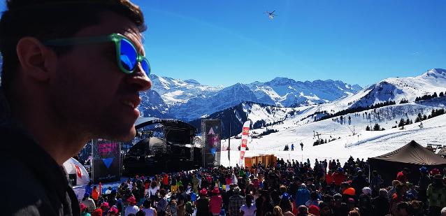 rock-the-pistes-helicopter.jpg