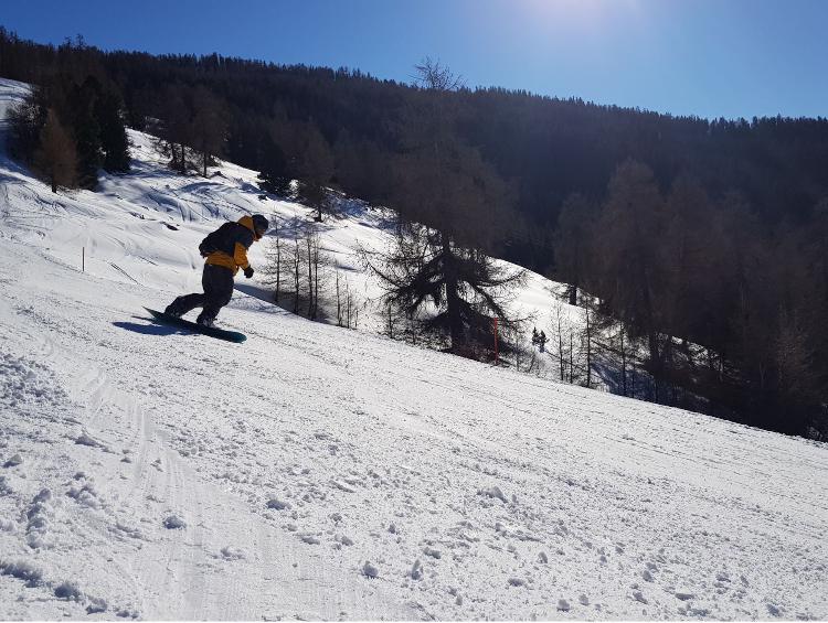 Nax Snowboarder
