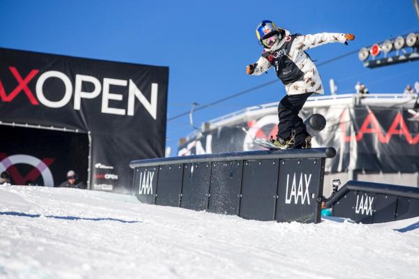 Miyabi Onitsuka in the 2016 laax slopestyle finals