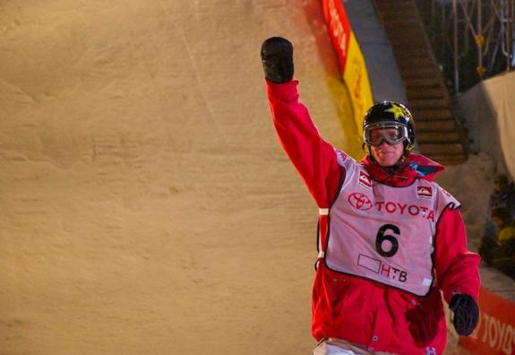 Chas claiming victory, Toyota Big Air 2011 in Sapporo
