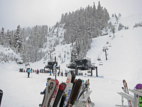 Mt.Baker - outside the Raven Hut