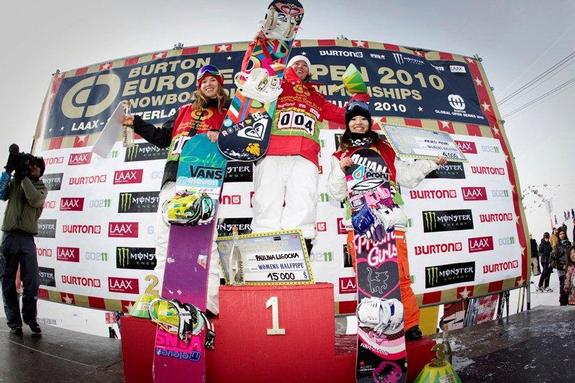 BEO womens halfpipe finals, winners podium