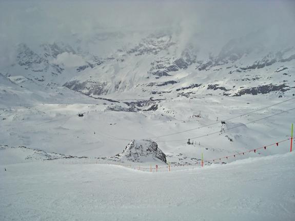 From Plateau Rosa looking into Cervinia