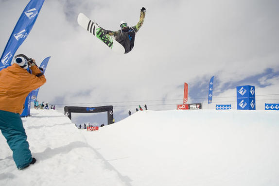 Dan Wakeham competing in the  Brits 2010 halfpipe