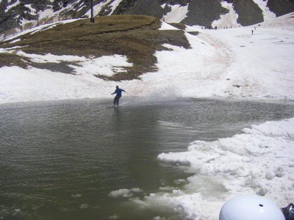 End of season pond skimming on Lake Reveal