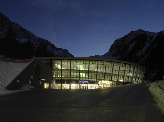 Stubai Glacier Bottom station Mutterberg