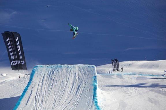 Engadinsnow 2011 woments slopestyle rider Isabel Derungs