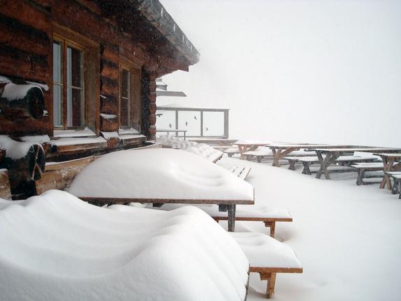 Fresh snow at Lenzerheide outside Alp Statz restaurant 1/Apr/10