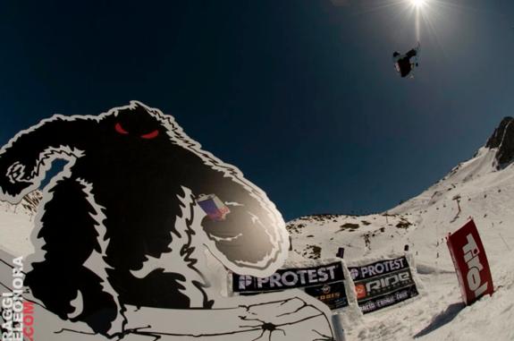 mens winner emil Andre Ulsletten at the 2011 World Rookie Finals